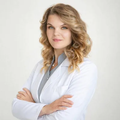 Dr. Ana Clima, medic specialist chirurgie plastică și estetică București